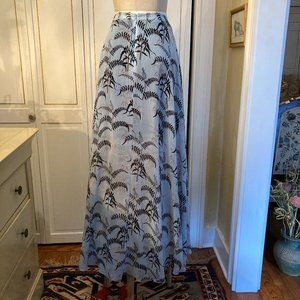 Womens long printed skirt w/ black underlining and slit in size 10